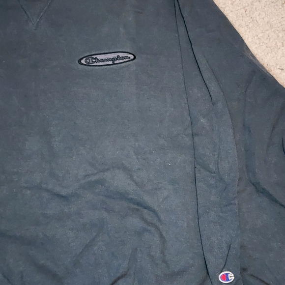 Vintage Champion Men's Navy Crewneck Sweater - Picture 2 of 4